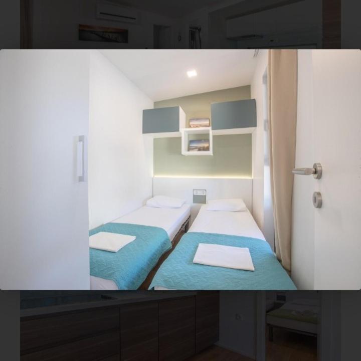 Tomica Apartments With Pool Biograd Na Moru Exterior foto